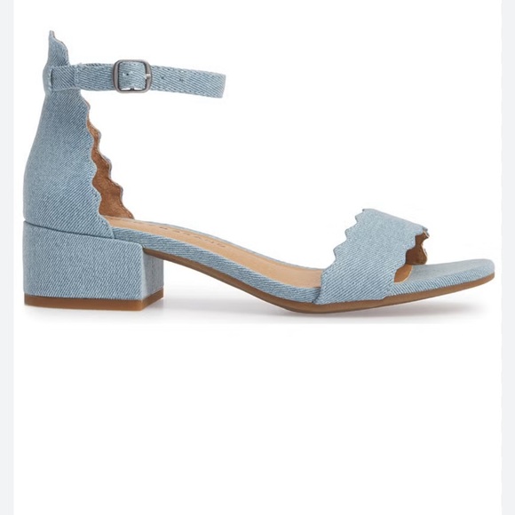 Lucky Brand Scalloped Light Blue Denim Block Heel Sandals - Picture 6 of 6